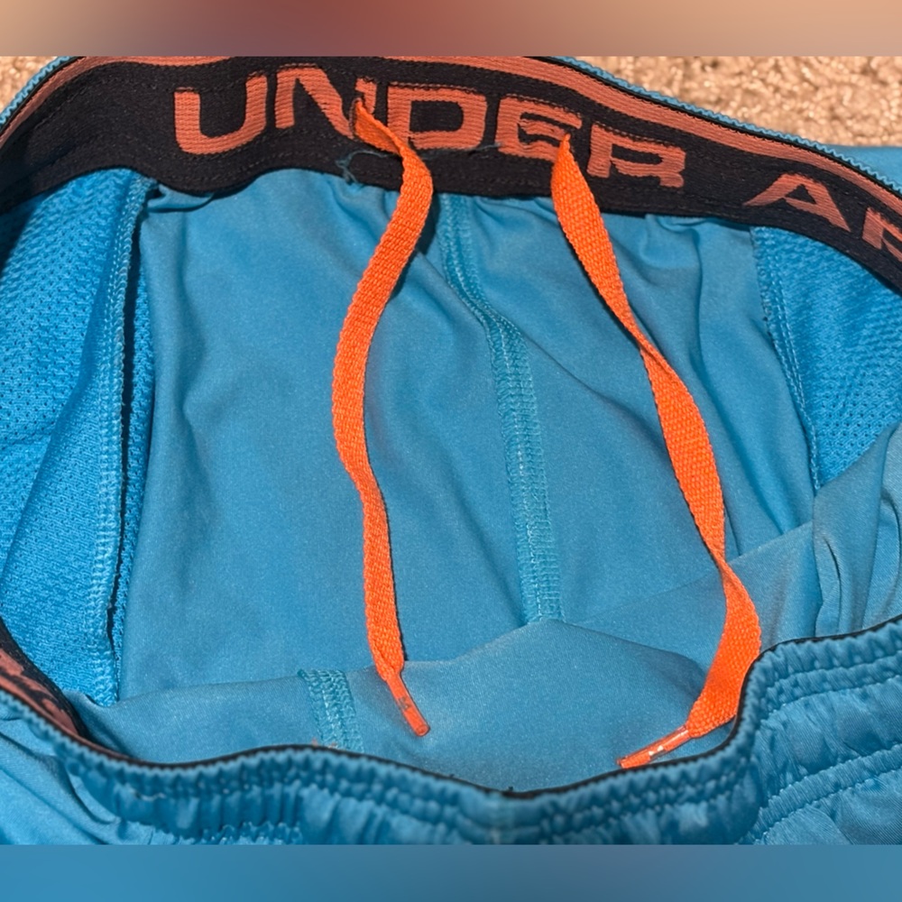 Under Armour Men’s Basketball Shorts Size M - Picture 3 of 4